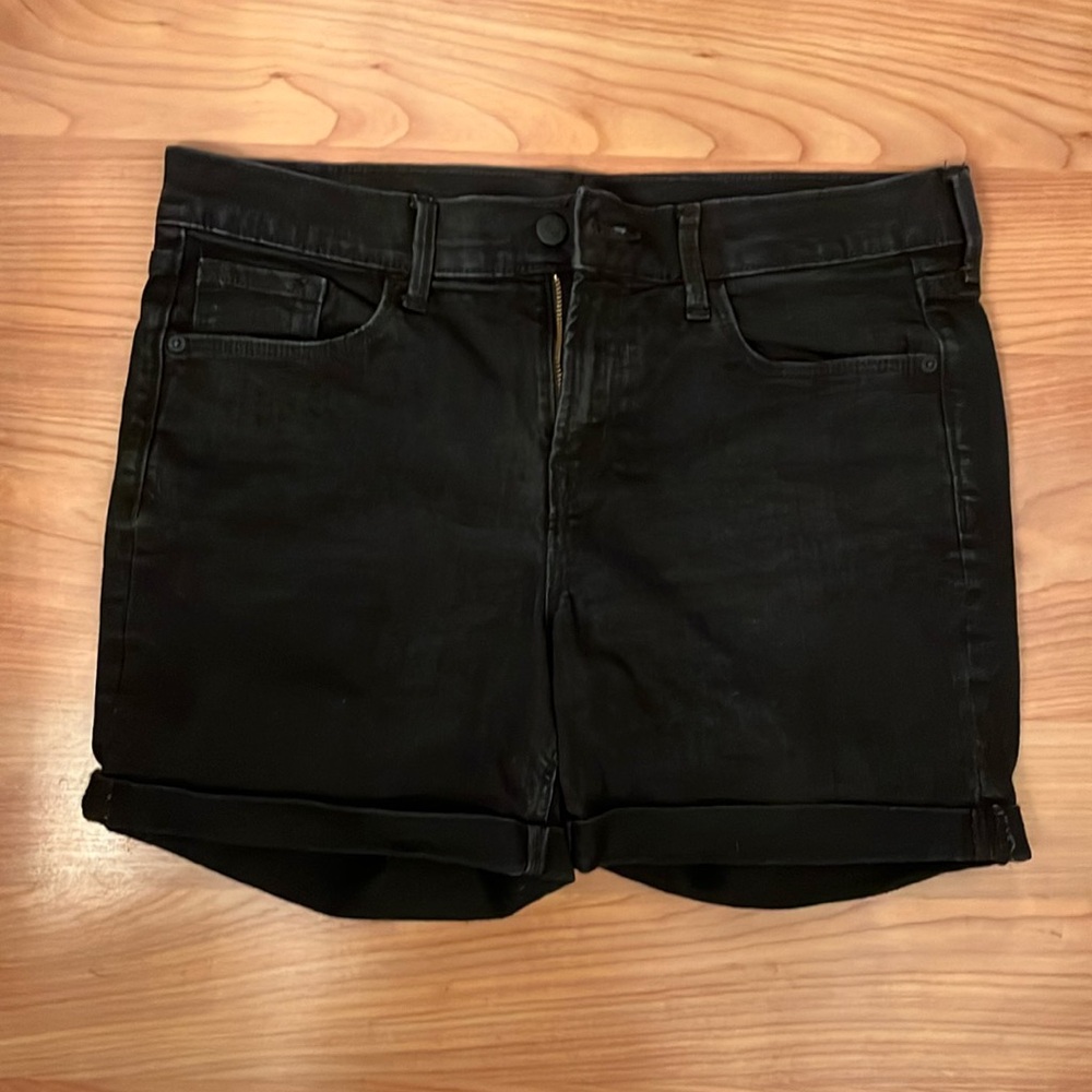 Black old navy jean shorts